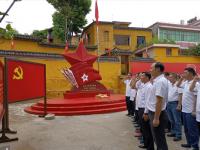 半岛体育官网-埃基蒂克未来不被红军球迷看好法鹰锋线出品又坑又贵